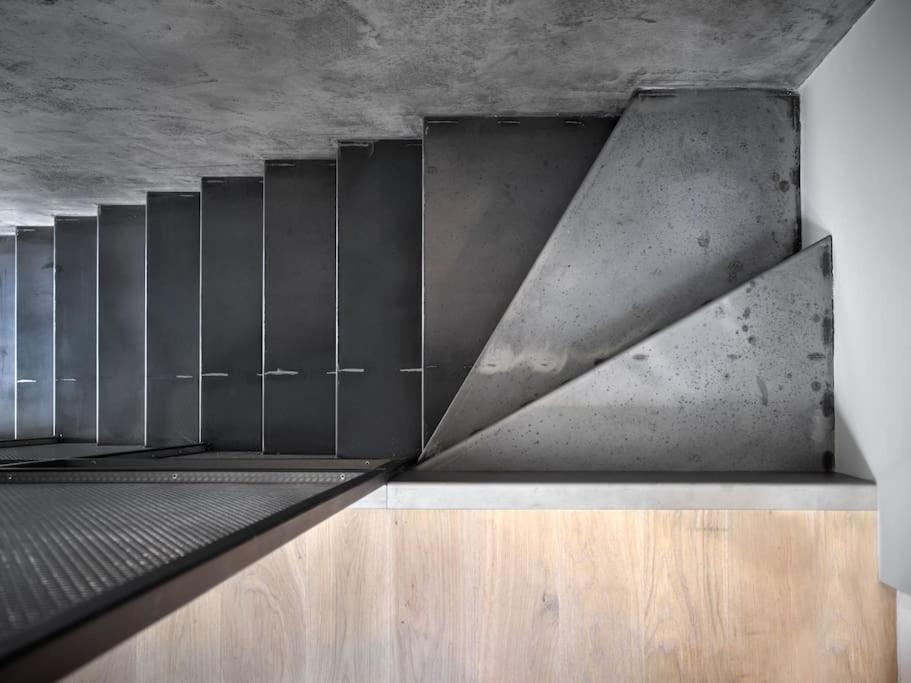 Rooftop Penthouse With Terrace, Prime Location Praga Exterior foto